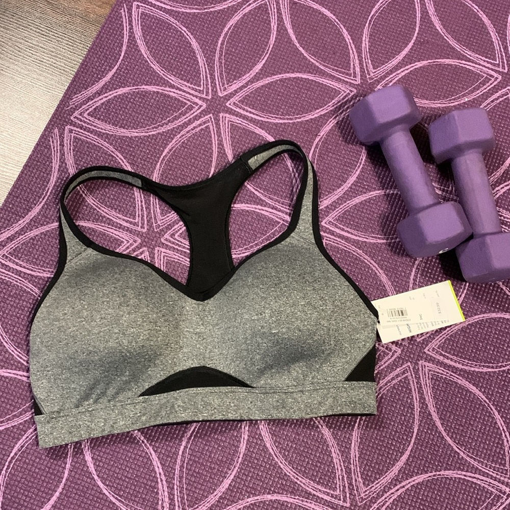 Old Navy High Support Go-Dry Sports Bra